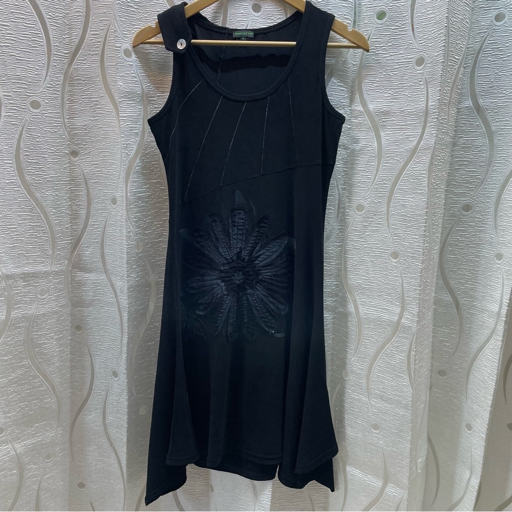 Tricotto Dress Womens Small Black Excellent 3D Flower Applique Art To‎ Wear